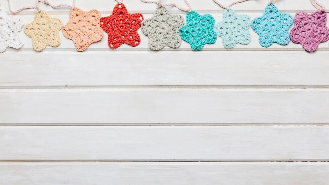 Wollsterne und unten liegender Weltraum